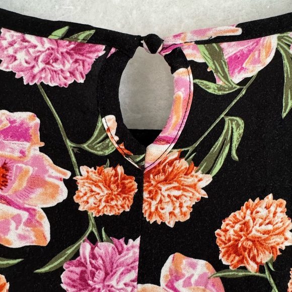 🌼 Ripzone Peplum Blouse - Picture 6 of 6